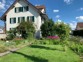 Ground-floor apartment with a patio - Image 2