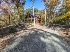 2000 sf lux cabin on 4 acres w/2 streams and pond - Image 2