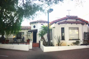 Cool 1920s Spanish House with Fireplace near Beach - Image 2