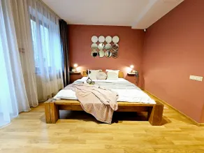 Blacksmith Residence Studio Apartment - Image 3