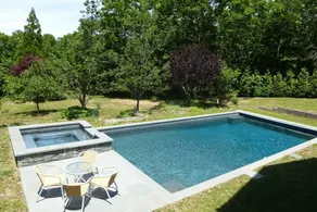 Private Home in East Hampton - Image 2