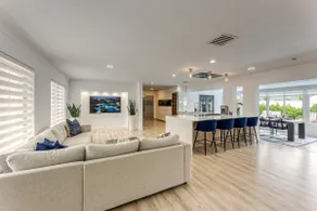 Resort Oasis with Heated Pool near great beaches - Image 3
