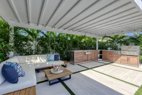 Resort Oasis with Heated Pool near great beaches - Image 5