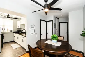 Elegant 1 Bedroom Apartment with Private Parking - Image 5