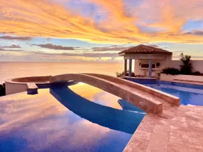 Spectacular Pool  |  HOT TUB | Swim-Up-Bar | Walk to Beach - Image 4