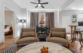 Exclusive and Spacious Pilsen Guest House - Image 2
