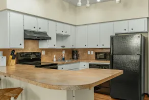 Circle Overlook-Downtown Apartment Stay - Image 4