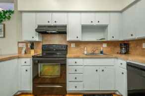 Circle Overlook-Downtown Apartment Stay - Image 5