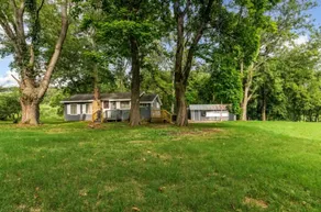 Branson, MO. Charming Lakefront Cottage Getaway. - Image 3