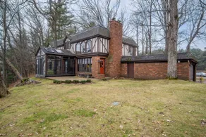 Lake Front Home on Rice Lake: Spacious 4 Bedroom - Image 2
