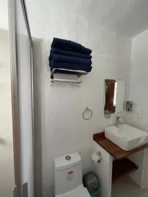 Apartment with a pool and beach club - Image 2