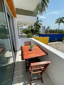Apartment with a pool and beach club - Image 5
