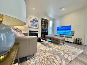 2BR OC Guest Suite with Private Entrance 3 Queens - Image 2