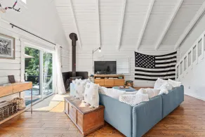 Lakefront Rental near Hudson | Kayaks + Pets - Image 2