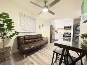 Brand New 1 BR Guest House, Laundry, Gated Parking - Image 4
