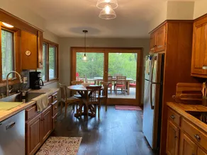 Treehouse - Walk to Torch Lake, Sleeps 6 - Image 4