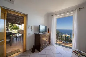 Casa Luci relax, jacuzzi and breathtaking view - Image 3