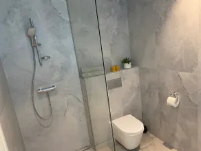 Modern Central Apartment HOTEL - Image 3