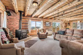 Amazing 3200Sq ft Upgrade Log Cbn GameRoom HotTub - Image 5