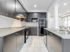 3 Bdrm Bright & Sunny Oasis w/ Indoor Fireplace - Image 5