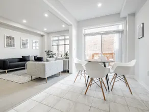 3 Bdrm Bright & Sunny Oasis w/ Indoor Fireplace - Image 2