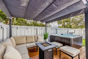 Hot TUB! Games! 10 min to Beach! Pets! - Image 3