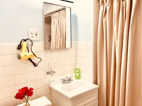 2 BR/1 BA with Separate Entrance - Image 3