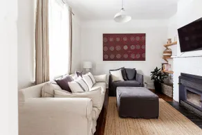 Town Cottage with Fireplace & City Convenience - Image 3