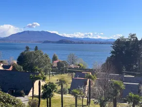 VSC Apartment - with lake and swimming pool view - Image 2