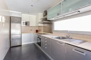 Family Villa with Pool 5 minutes from Sitges - Image 3