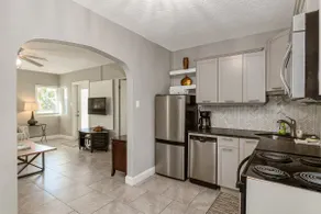 Heart of Melbourne Beach, 1 BR, 1 Block from Ocean - Image 3