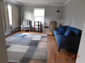 Pleasant 3 bedroom in secluded woodsy environment. - Image 3