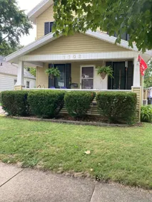 Historic 3 bedroom home 3 blocks from Il. Wesleyan and shopping - Image 5