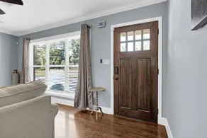 Spectacular 3 bedroom 2 Bathroom home - Image 4