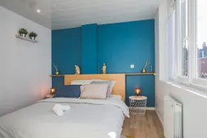 Beautiful bright apartment close to the city center - Image 4