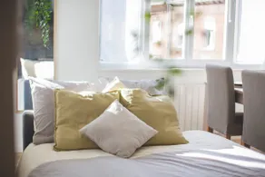 Beautiful bright apartment close to the city center - Image 5