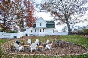 Relaxing Farmhouse, pet friendly, walk to town - Image 5