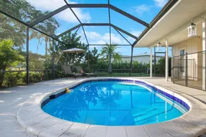 3/2 Heated Pool • Close to Beach • Trails • Golf - Image 2