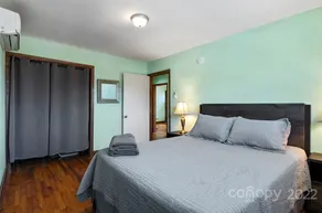 Suite #1- Town View- Reopened since Helene - Image 5