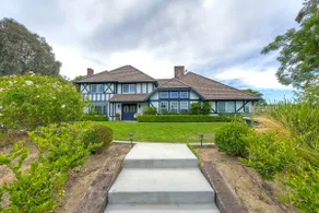 OLIVE MANOR - LUXURY IN THE HEART OF WINE COUNTRY - Image 5