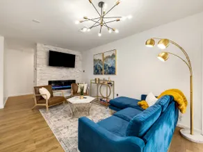 Bellini House / Modern 3BD Near Dallas - Image 5