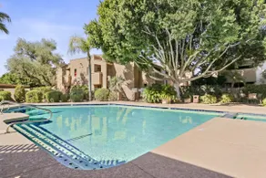 Remodeled - Prime Location - Designer Touches - Image 3