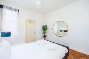 1BR in Dean Street Central - 4 people - Image 4