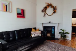 Romantic 1920s Cottage *Cedar Hot Tub* in Katoomba - Image 3