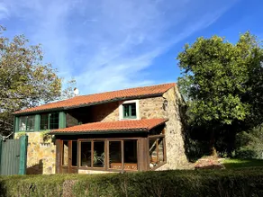 Rural Lambre by Miramar Stays - Image 2