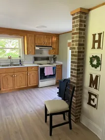 4-bd cottage in serene valley 50 min from Halifax - Image 3