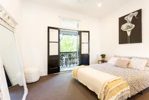 Entire 4 Bedroom Paddington Terrace - Image 3