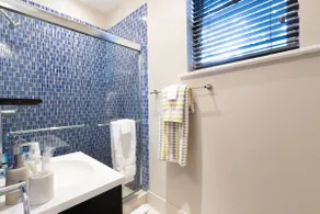 Boutique Studio in Dupont with Washer/Dryer - Image 5