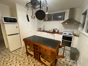 Private 1 Bedroom Guest-house - Free Parking. - Image 5