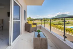 The Green Palms 5 Bedroom villa with pool / garden - Image 5